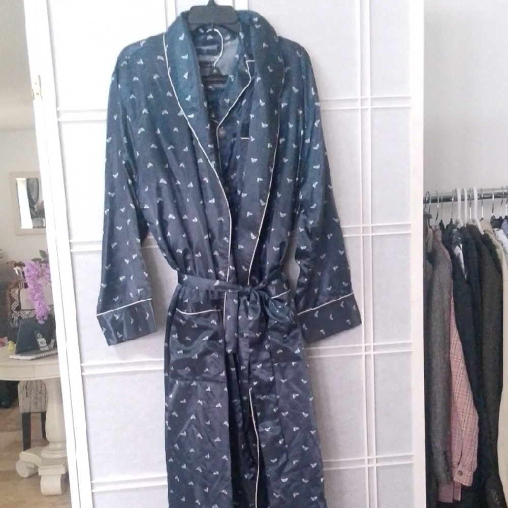Noble Mount Navy Blue Patterned Robe And Pajama Set